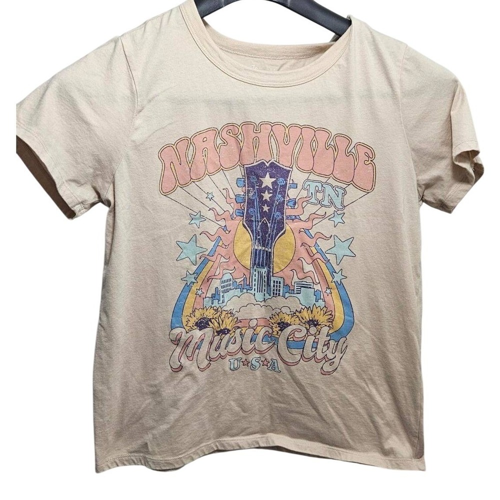 Zoe + Liv Nashville Music City Guitar Graphic T Shirt Women's Medium Beige *